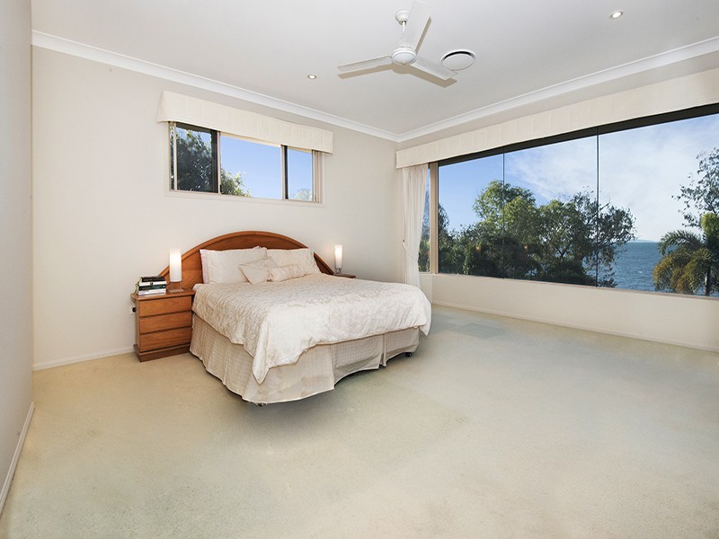 60 Waterview Drive, Bushland Beach QLD 4818