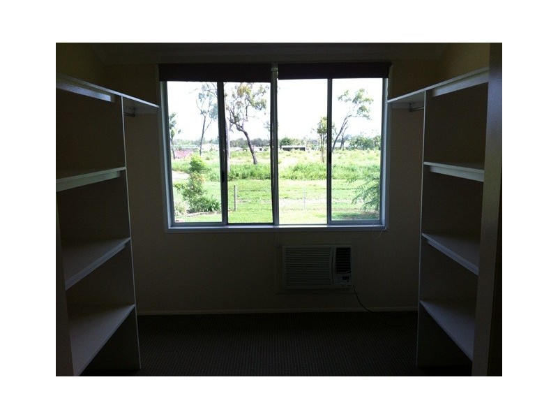 12a Brady Road, Oak Valley QLD 4811