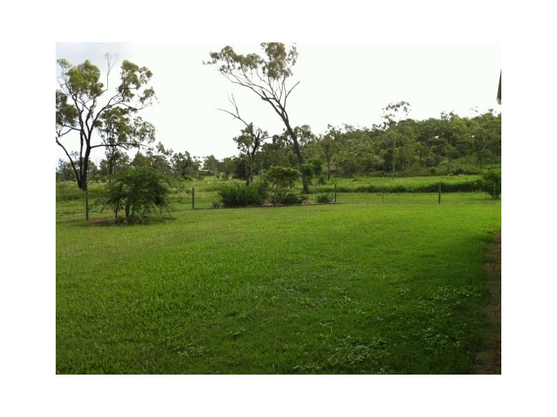 12a Brady Road, Oak Valley QLD 4811