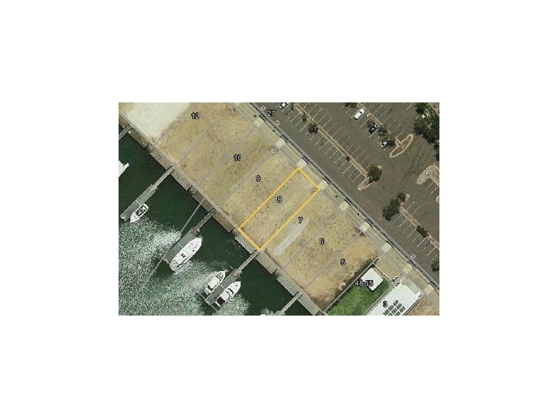 8 Sir Leslie Thiess Drive, Townsville City QLD 4810