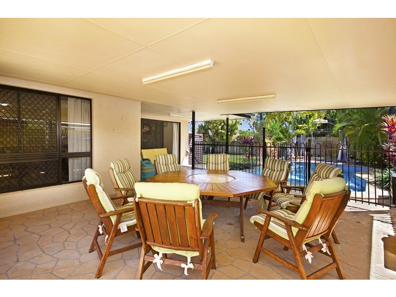 29 Greentree Circuit, Bushland Beach QLD 4818