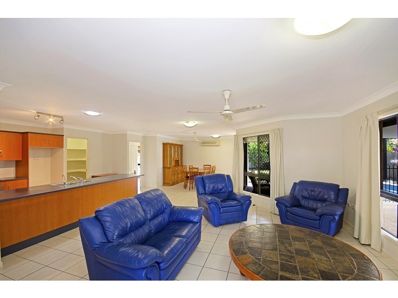 29 Greentree Circuit, Bushland Beach QLD 4818