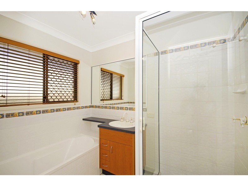 29 Greentree Circuit, Bushland Beach QLD 4818