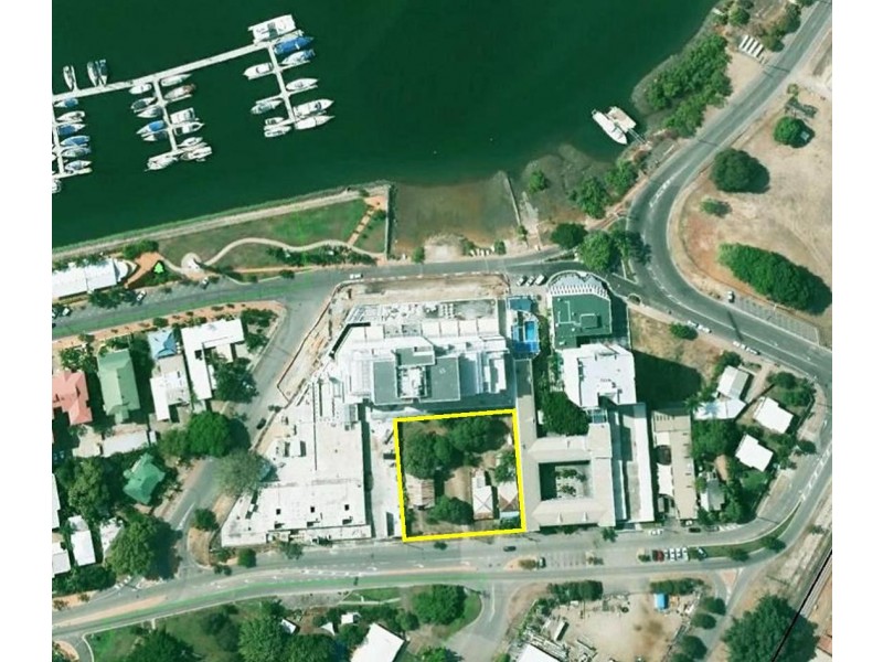 70-76 McIlwraith Street, South Townsville QLD 4810