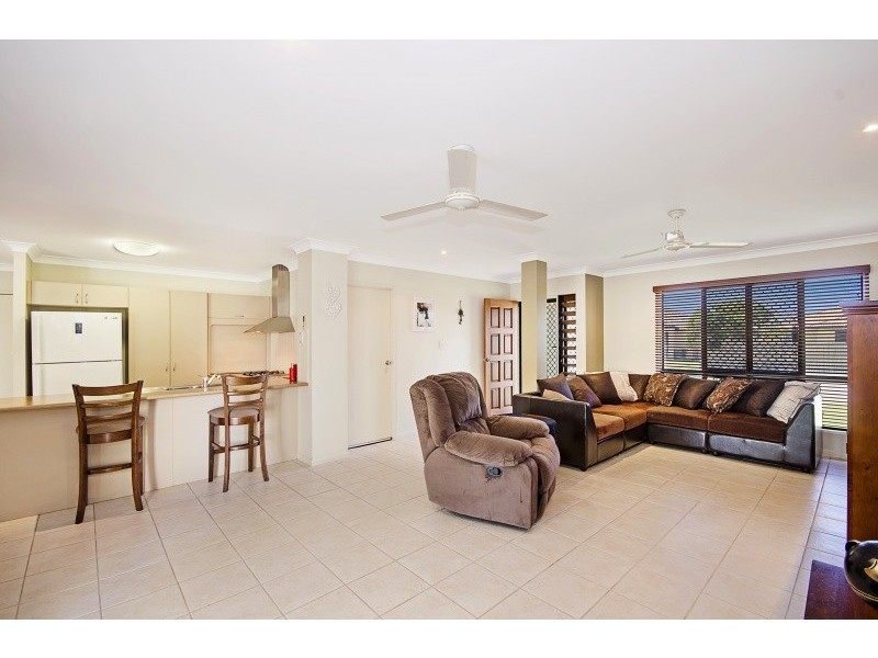 18 Farnham Court, Kirwan QLD 4817