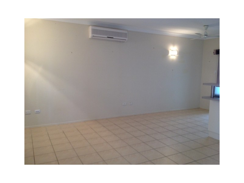 12 Heather Avenue, Rasmussen QLD 4815