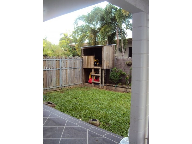 12 Heather Avenue, Rasmussen QLD 4815