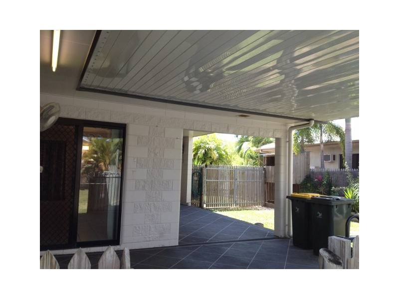 12 Heather Avenue, Rasmussen QLD 4815