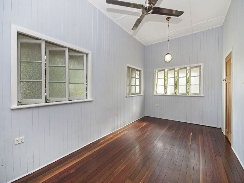 26 Plant Street, West End QLD 4810