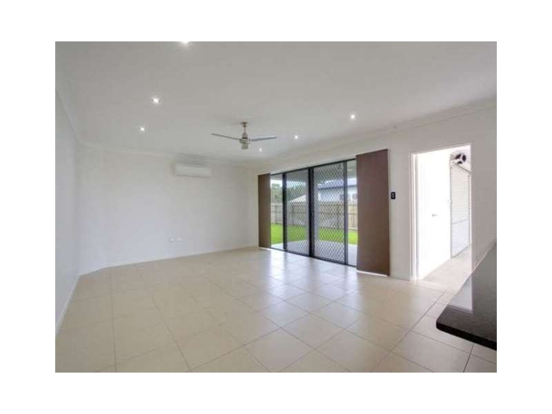 1 Kirrama Court, Bushland Beach QLD 4818