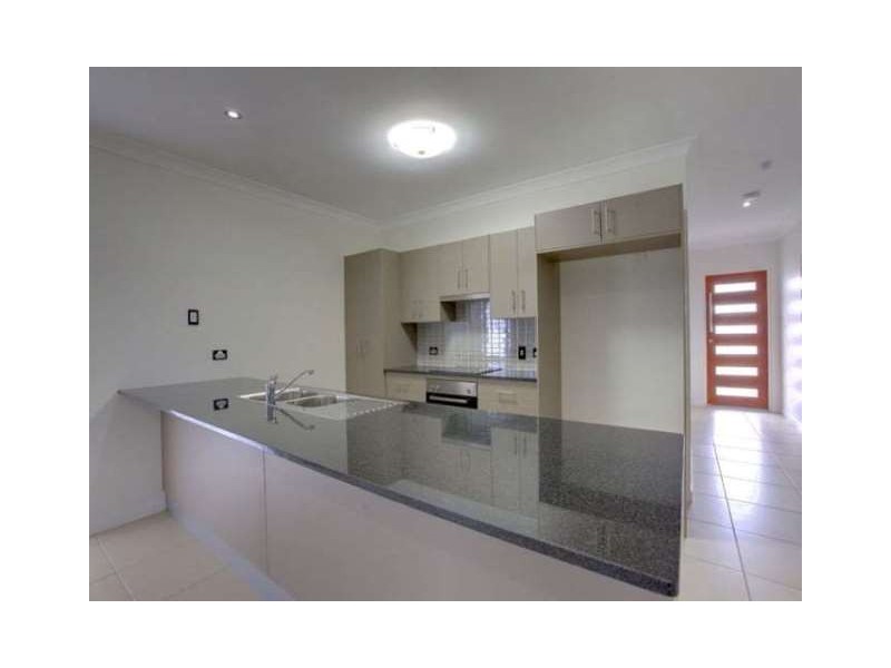 1 Kirrama Court, Bushland Beach QLD 4818