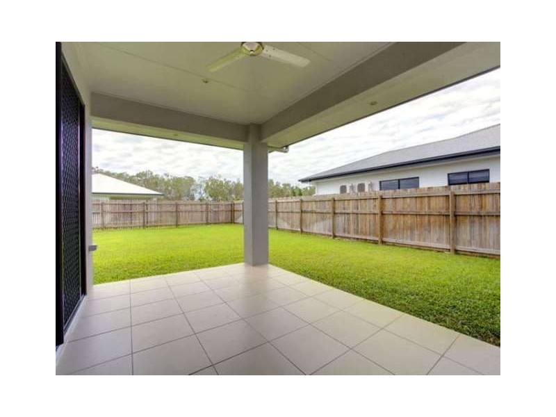 1 Kirrama Court, Bushland Beach QLD 4818