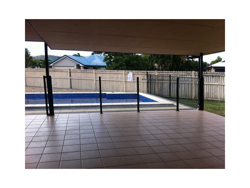 6 Mirada Court, Kirwan QLD 4817