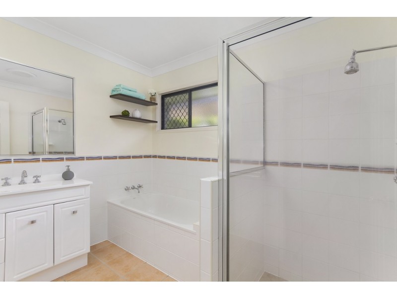 54 Riverbend Drive, Douglas QLD 4814