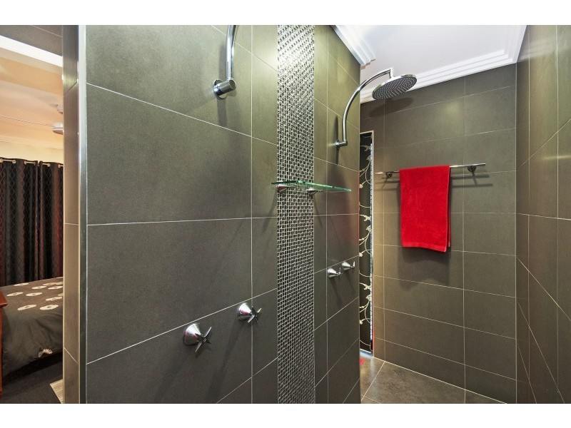 9 Deedes Crescent, Bushland Beach QLD 4818