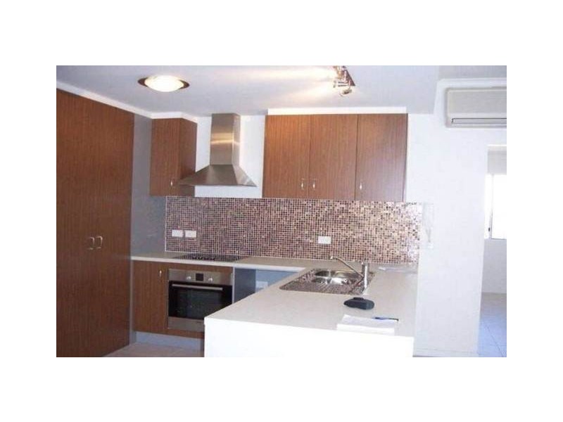 9/159 Riverside Blvd, Douglas QLD 4814