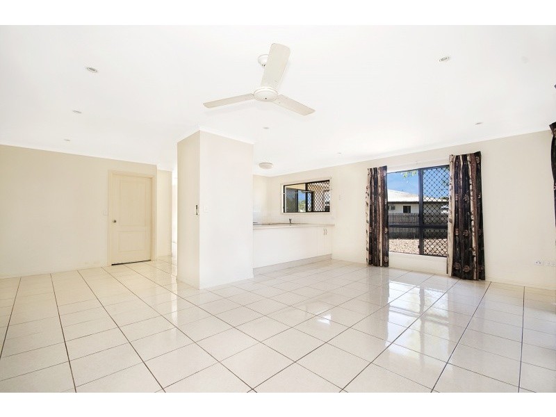 23 Simonsen Court, Kelso QLD 4815