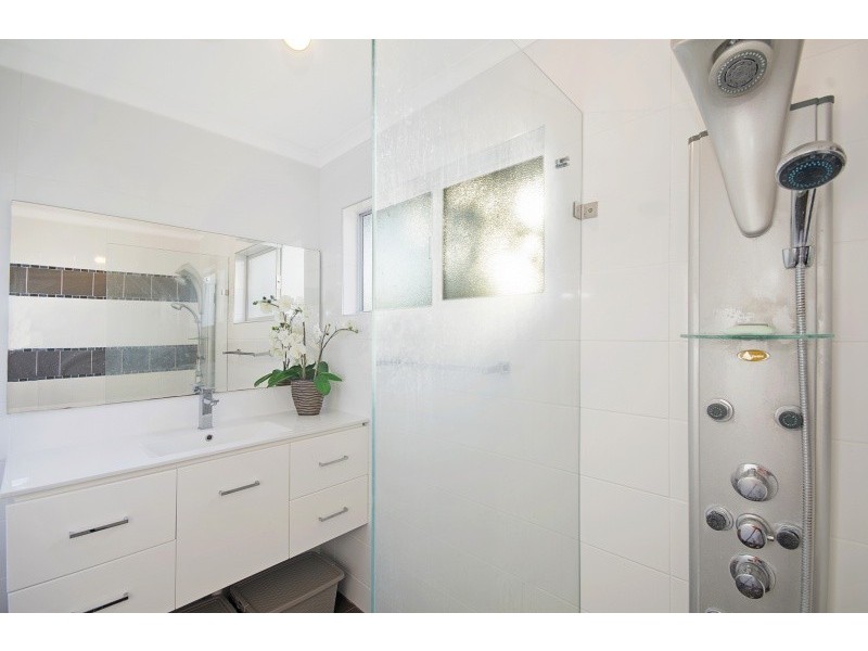 27 Bultarra Crescent, Kirwan QLD 4817