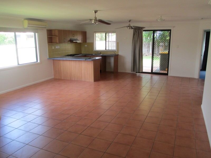 9 Butterfly Crescent, Douglas QLD 4814