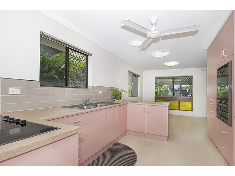 22 Winston Crescent, Kirwan QLD 4817