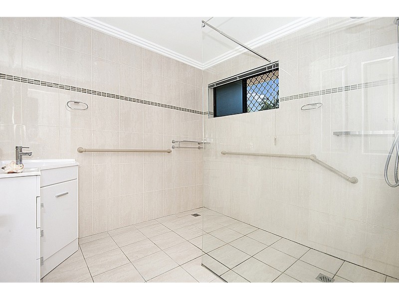 22 Winston Crescent, Kirwan QLD 4817