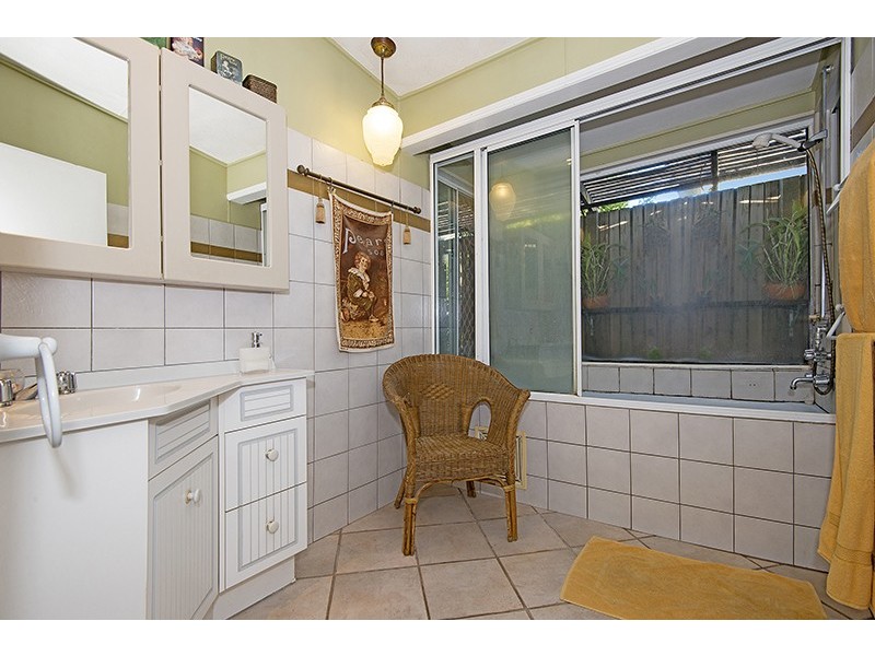 35 Brampton Avenue, Cranbrook QLD 4814