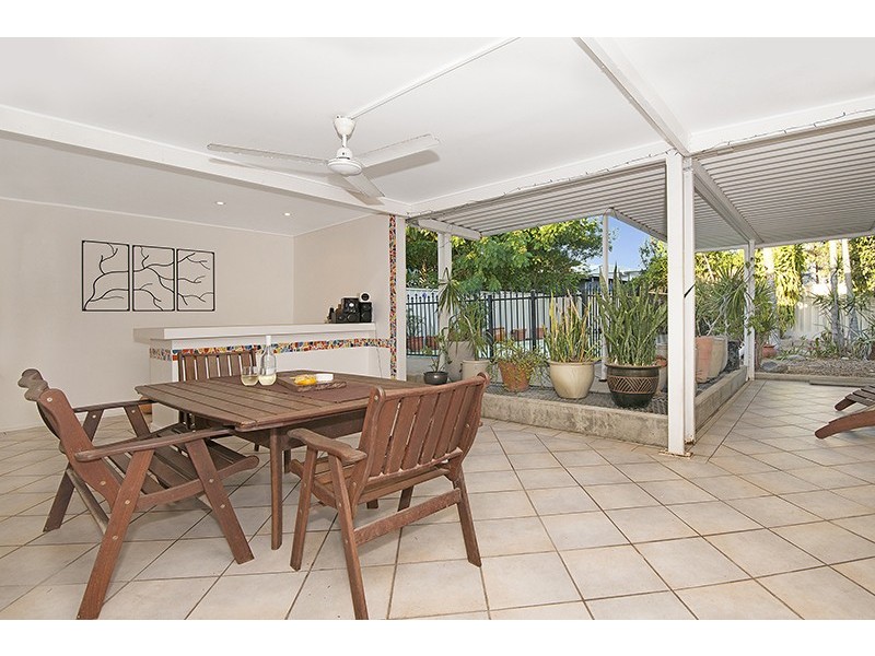 35 Brampton Avenue, Cranbrook QLD 4814