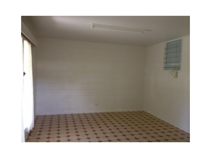 2/40 Thompson Street, Mundingburra QLD 4812