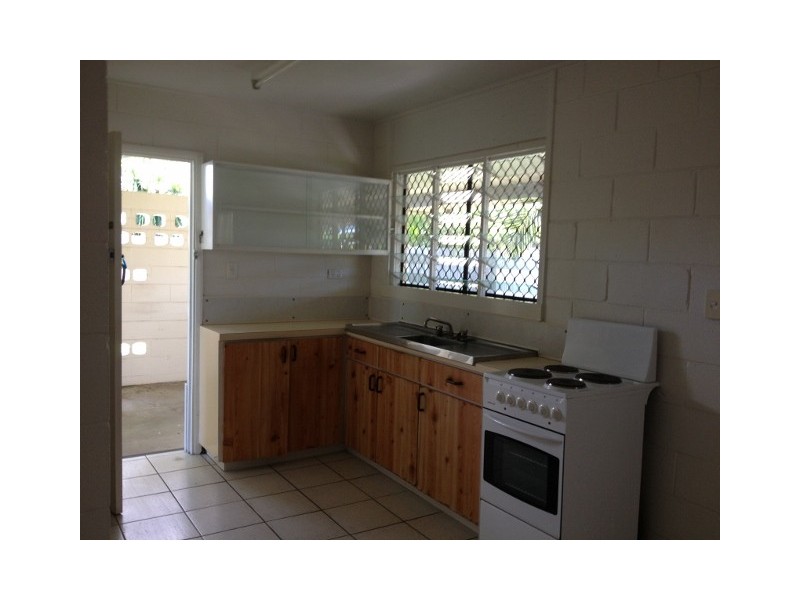 2/40 Thompson Street, Mundingburra QLD 4812