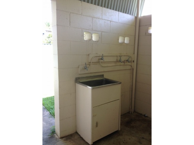 2/40 Thompson Street, Mundingburra QLD 4812