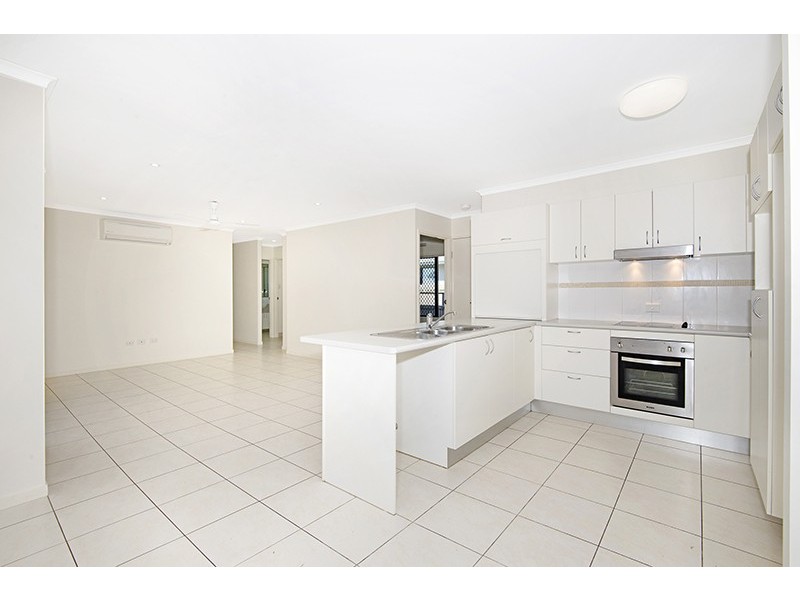 3 Puffer Court, Mount Louisa QLD 4814
