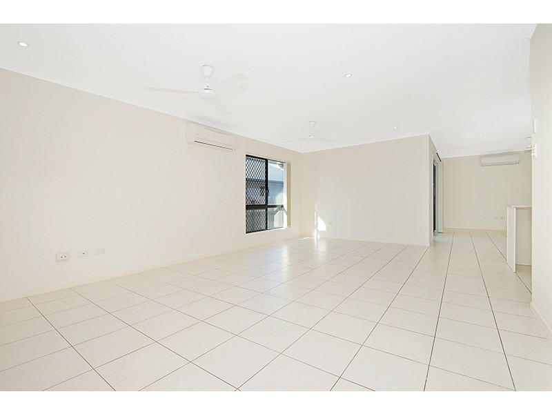 3 Puffer Court, Mount Louisa QLD 4814