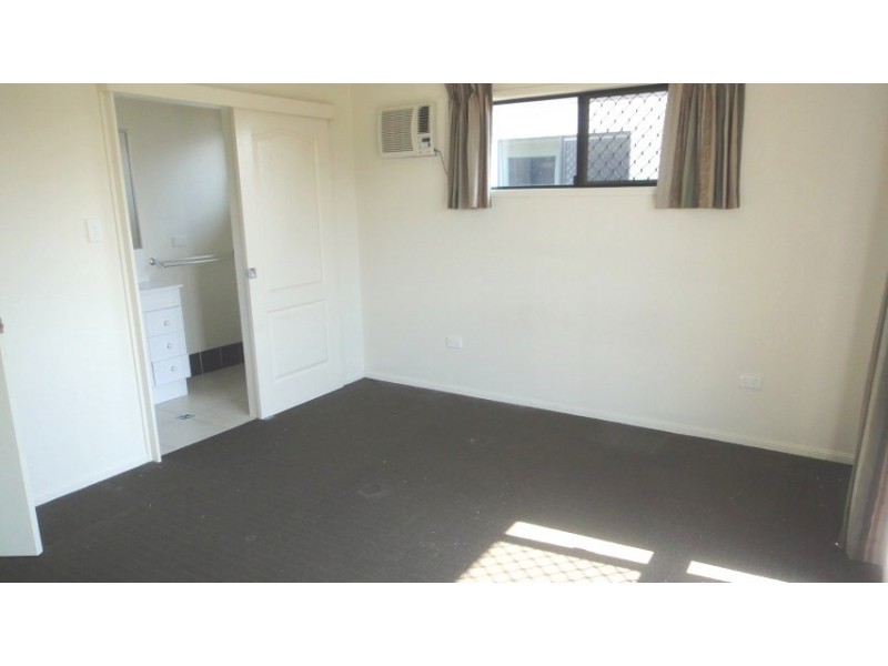 8 Angelus Place, Kirwan QLD 4817