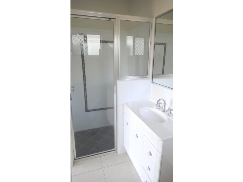 8 Angelus Place, Kirwan QLD 4817