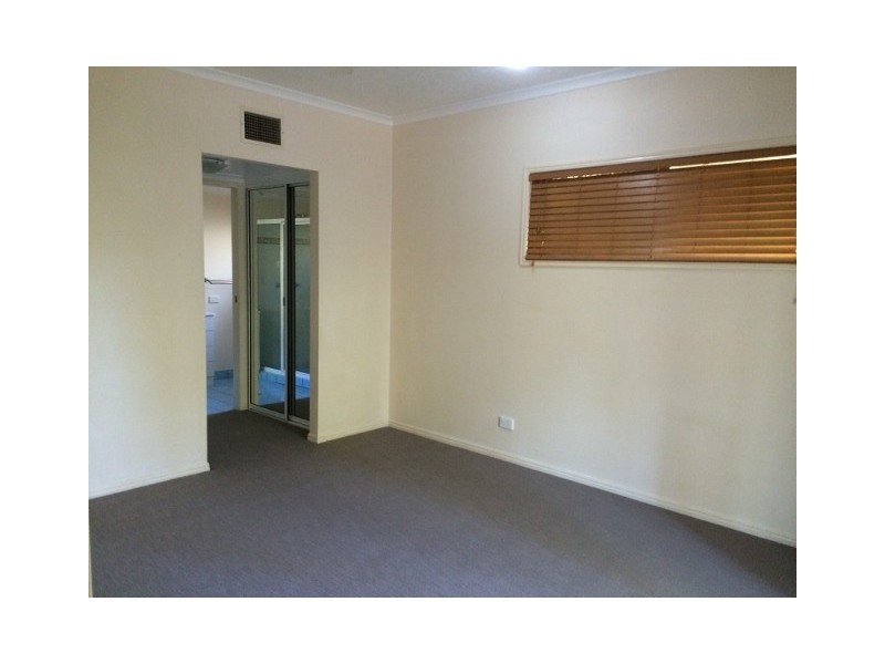 9/2 New England Court, Douglas QLD 4814