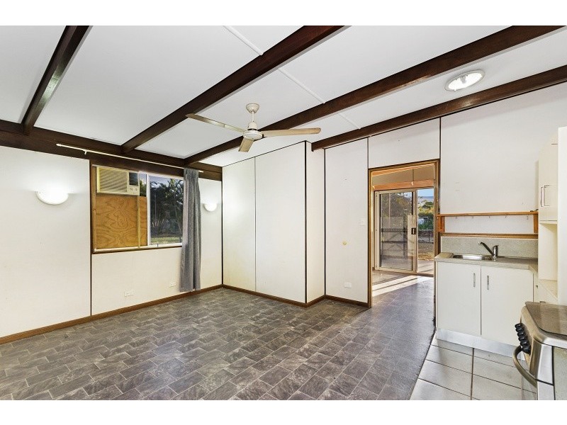 18 Yates Street, Railway Estate QLD 4810