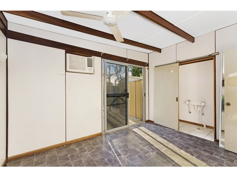 18 Yates Street, Railway Estate QLD 4810