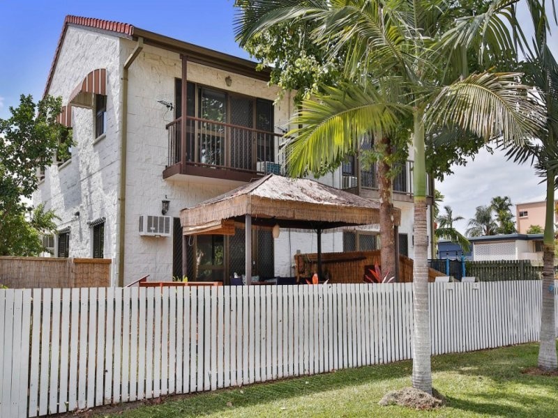 2/22 Halloran Street, Rosslea QLD 4812