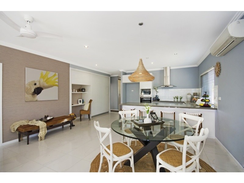 2/50 Railway Avenue, Railway Estate QLD 4810