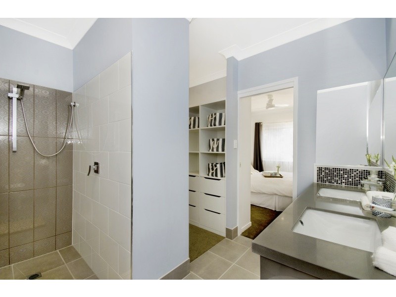 2/50 Railway Avenue, Railway Estate QLD 4810