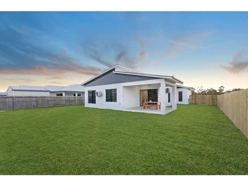 97 Sanctum Boulevard, Mount Low QLD 4818