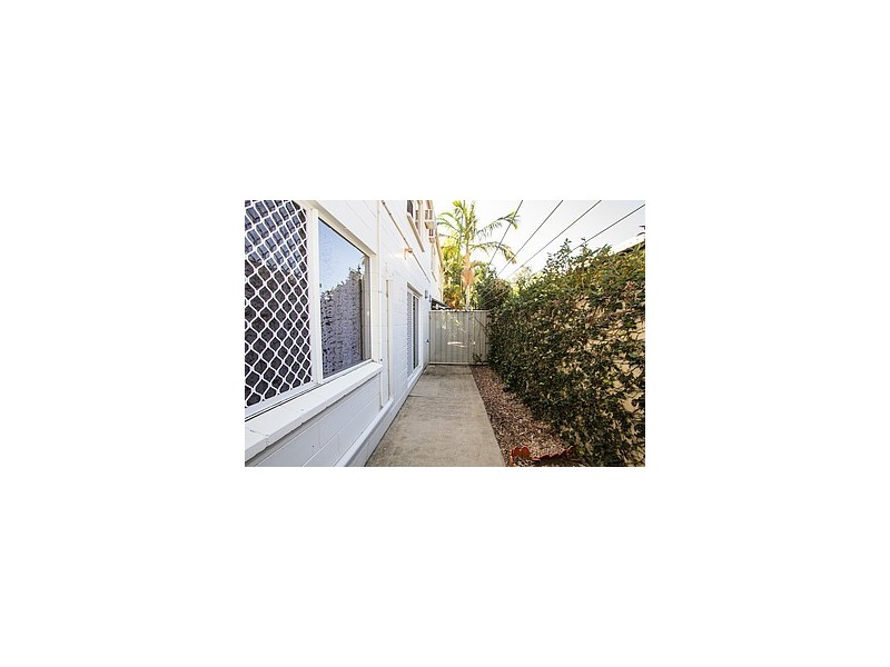 2/49 First Avenue, Railway Estate QLD 4810