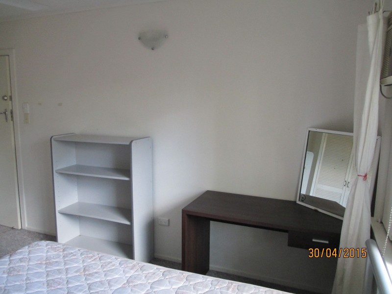 Room 2/18 Aloomba St, Cranbrook QLD 4814