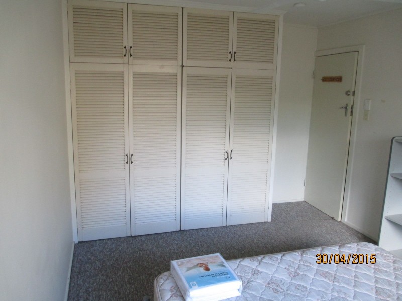 Room 2/18 Aloomba St, Cranbrook QLD 4814