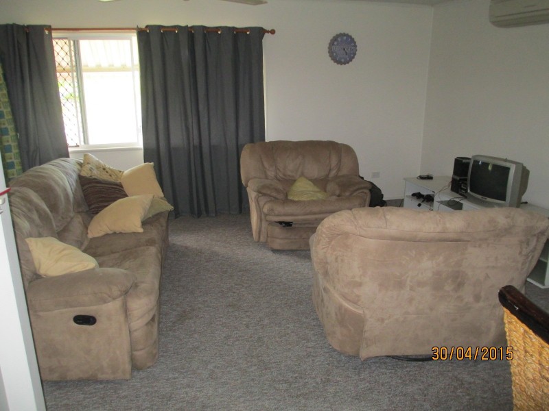 Room 2/18 Aloomba St, Cranbrook QLD 4814