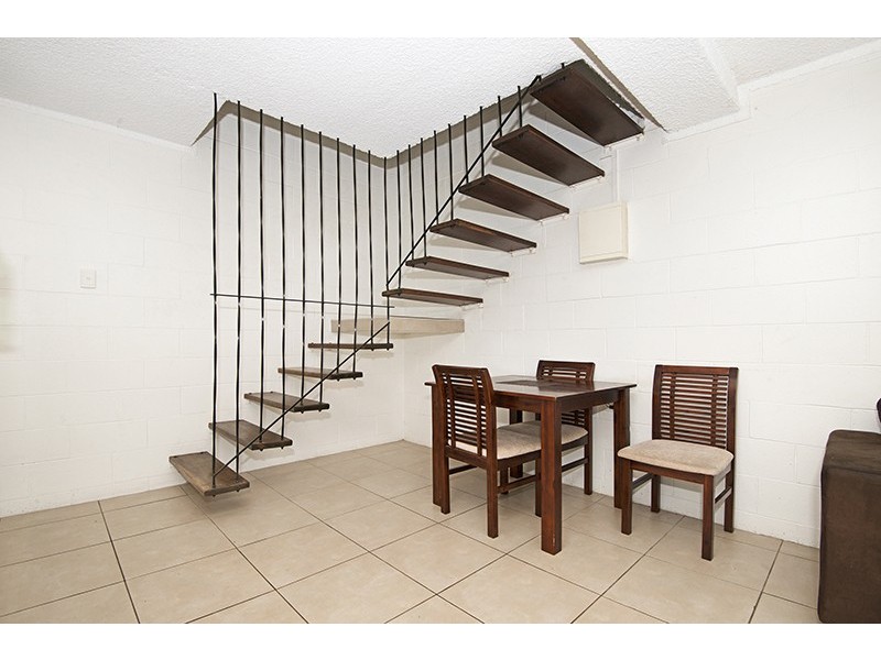 3/39 Cook St, North Ward QLD 4810