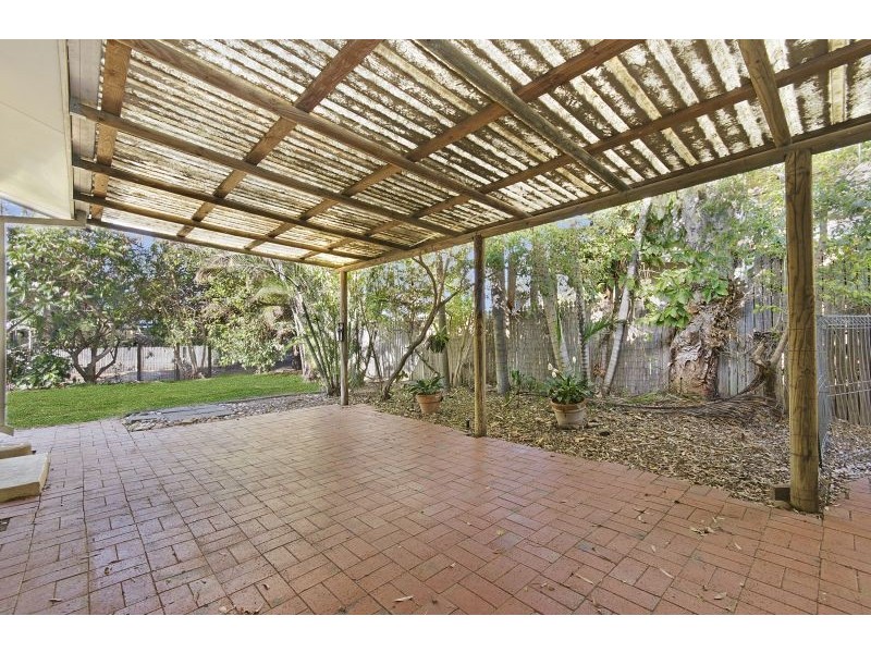 4 Sandalan Court, Bushland Beach QLD 4818