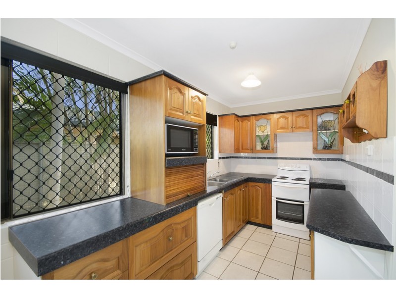 16 Salisbury Crescent, Kirwan QLD 4817