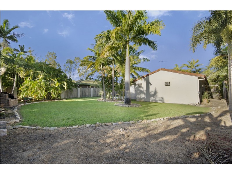 16 Salisbury Crescent, Kirwan QLD 4817