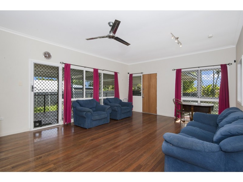 12 Lindeman Avennue, Cranbrook QLD 4814